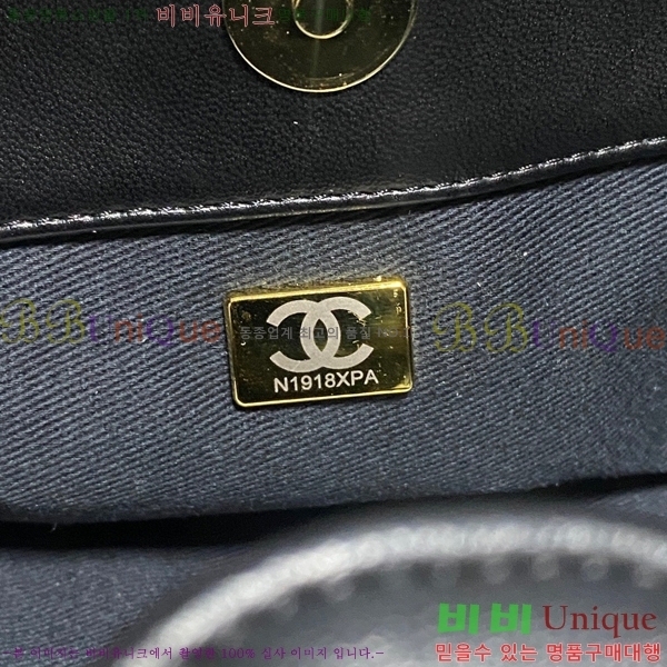 # ü  AS3689-101