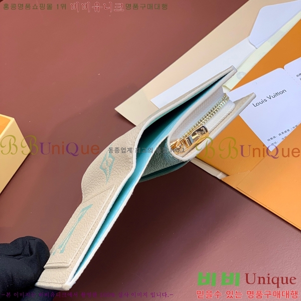 #���̺��� Ŭ���� ���� M80151-200-1