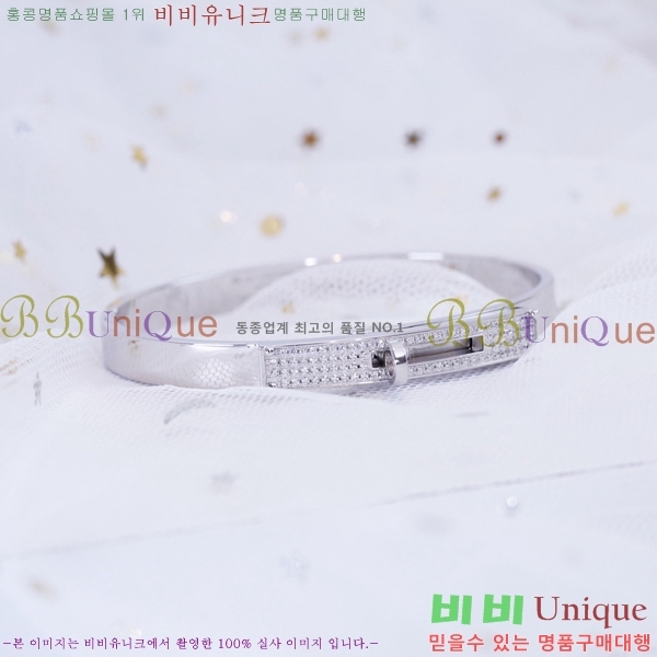 ޽  HE89564-5