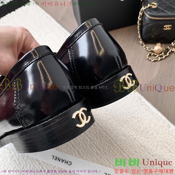   Ŭ  39CH25176-9