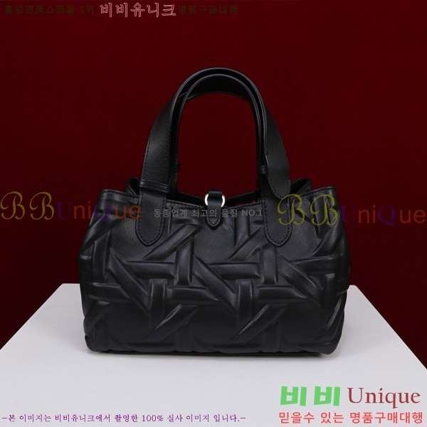 #   M2822-701