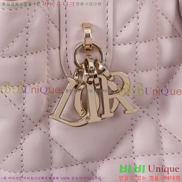 #   M2822-103
