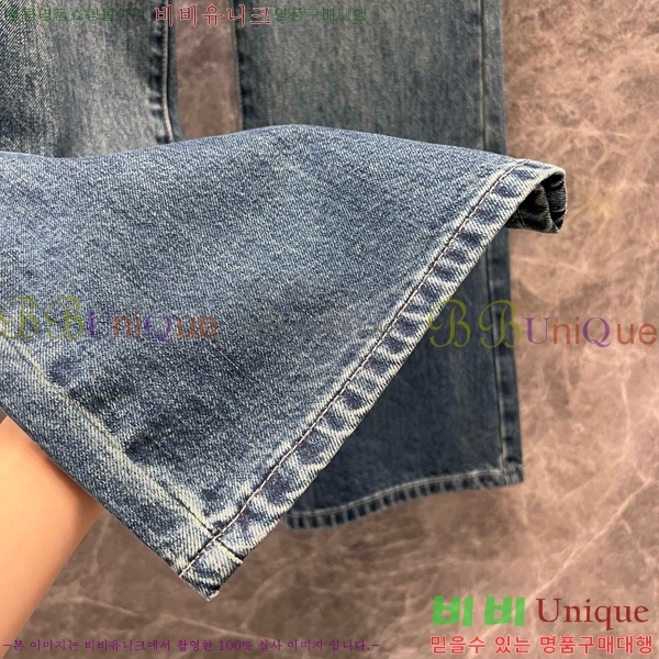     C1H41323-4
