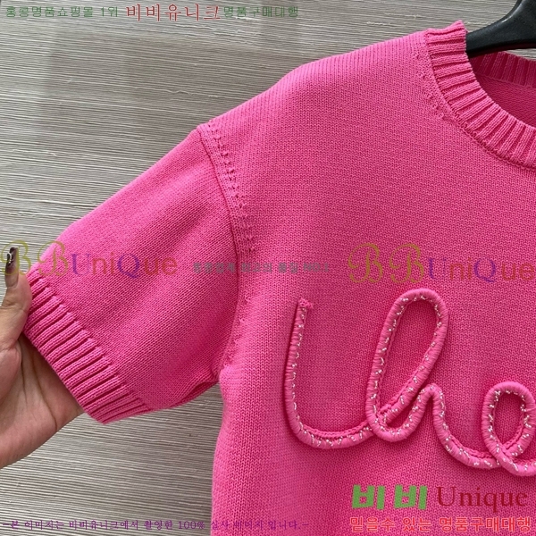  *   Ƽ CH4305540-1