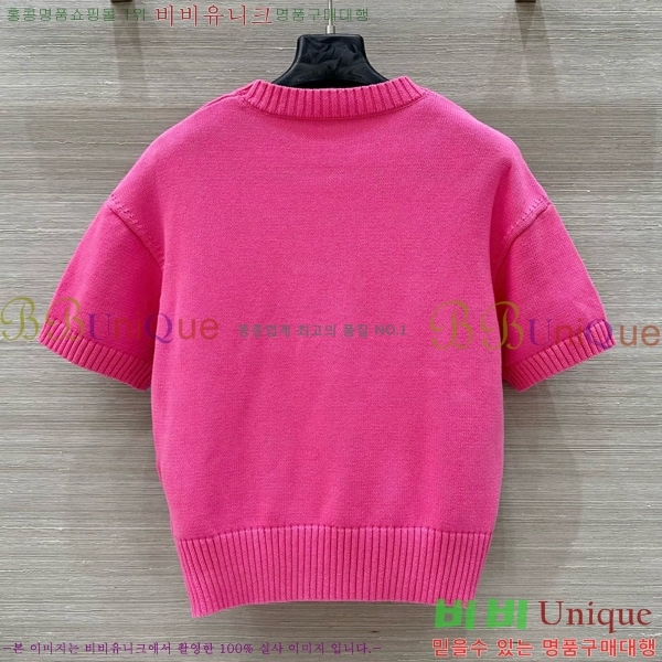  *   Ƽ CH4305540-1