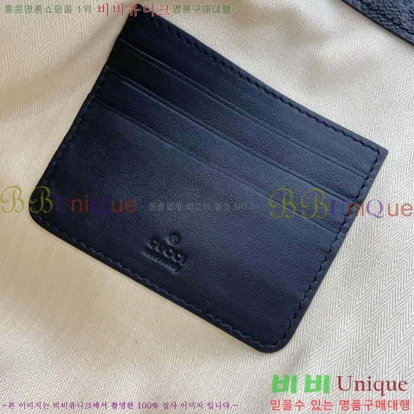 # GG   Ͻ ̽ ‎821156-101