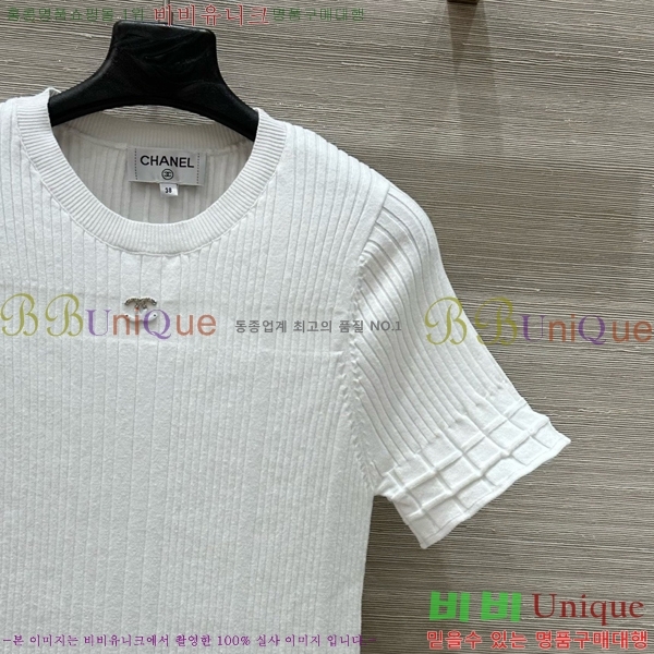   ǽ CHA51342-4