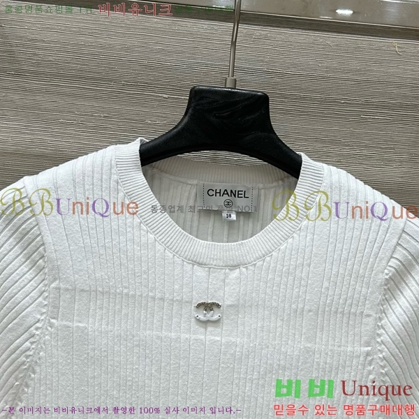   ǽ CHA51342-4