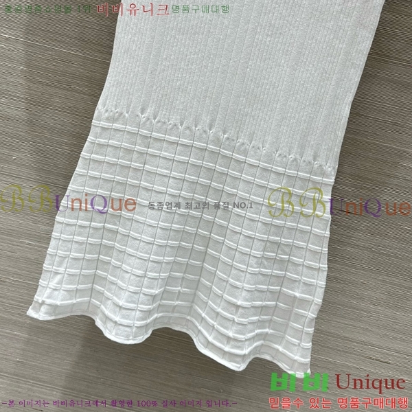   ǽ CHA51342-4