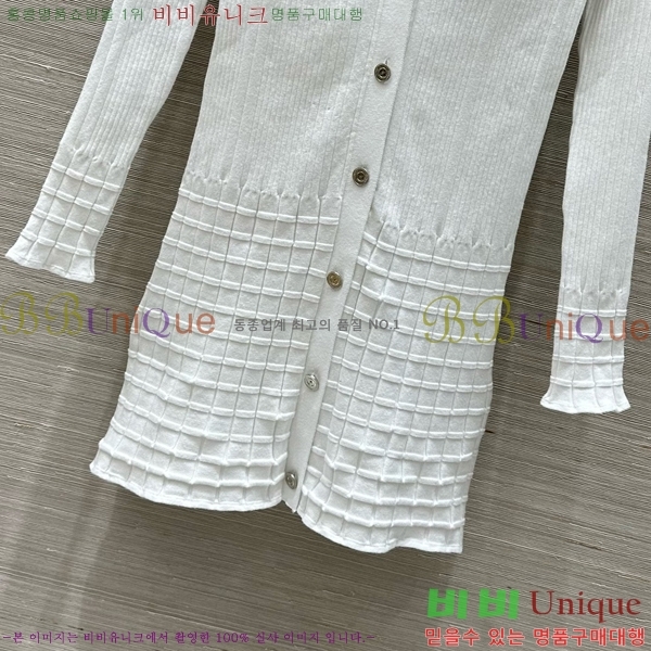   ǽ CHA51342-3