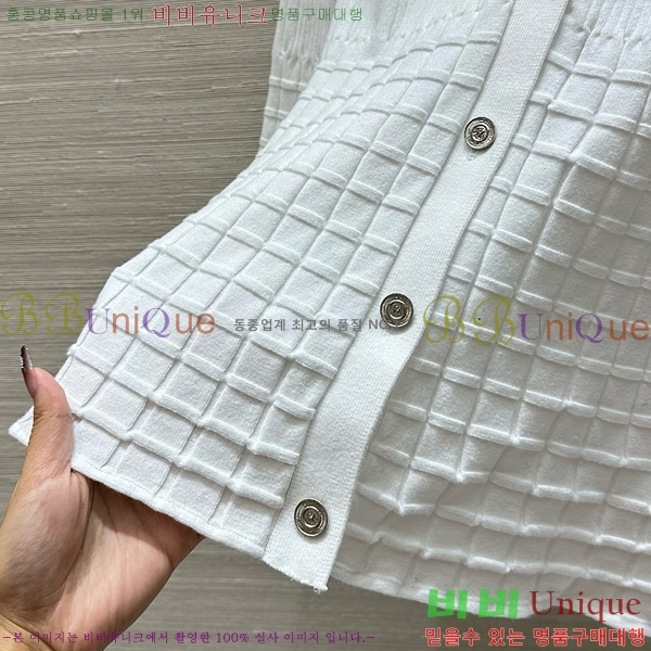   ǽ CHA51342-3
