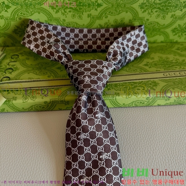 # ̷ Ÿ GU2196-5