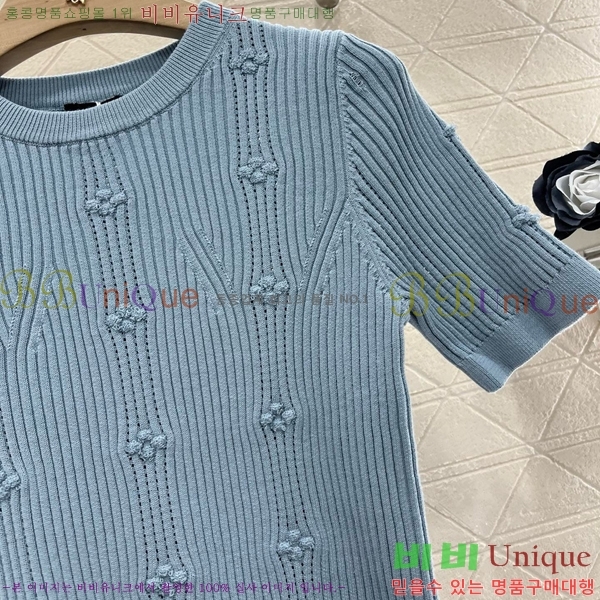  *   Ƽ CH4305540-9