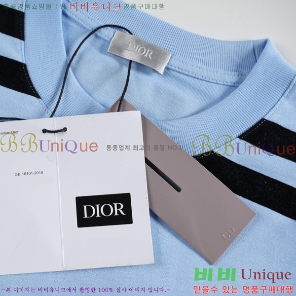   Ƽ D31082154