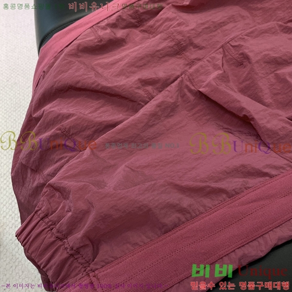  Ϸ  ST55830-1