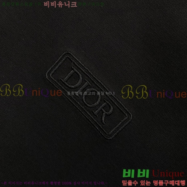    Ƽ D25513-1