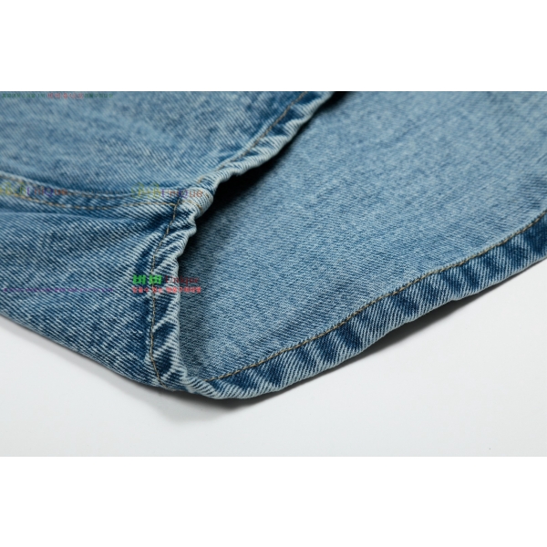  ƹ  AM9758177-6