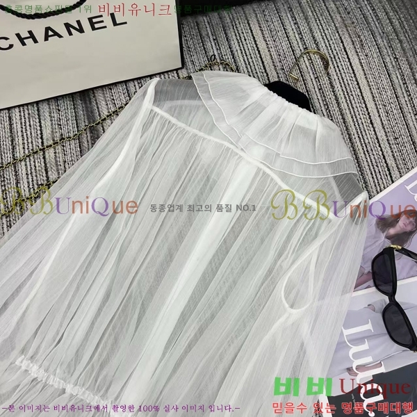  *  CH4372299-1
