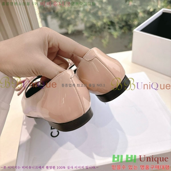   ÷ 33C910085