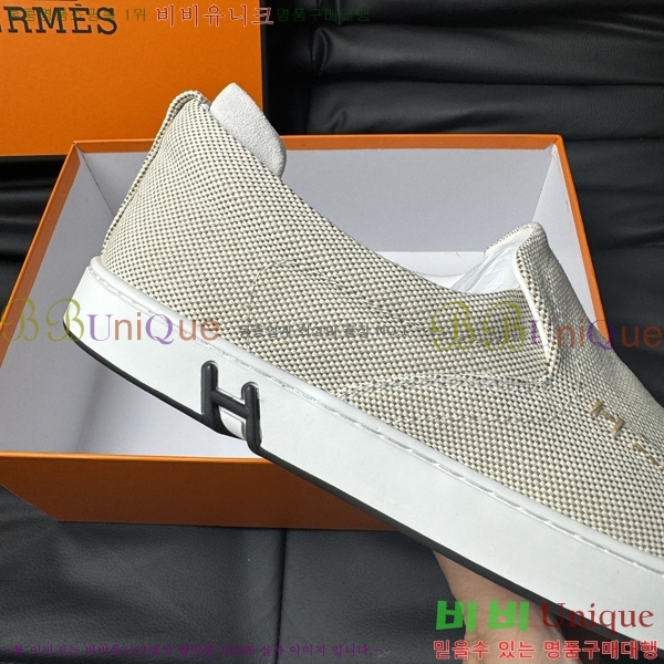  ޽  HR59589-4