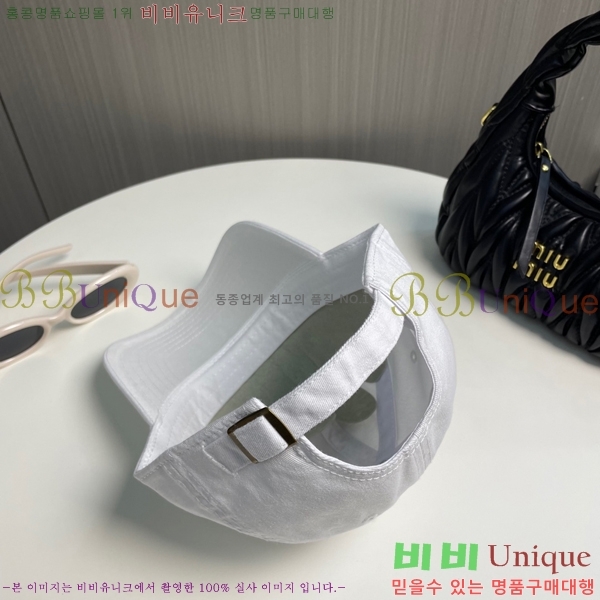 ũ  4122601-18