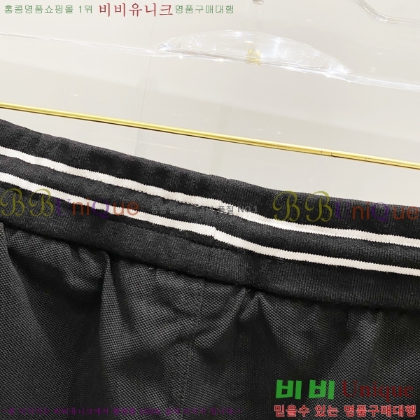   ݹ P97401-4