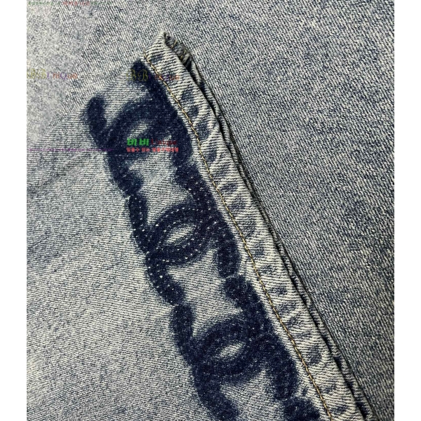  * û 14CH254189-4
