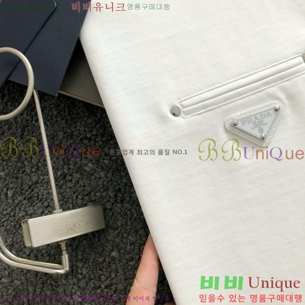   Ƽ P896752
