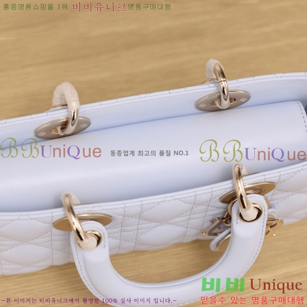 # ̵  ̹ M06133-1012