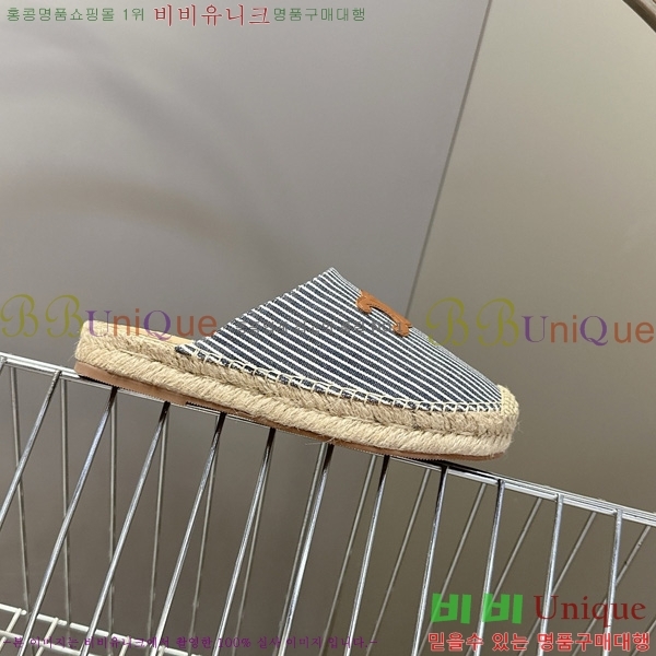    ĵ 23C9766701-3