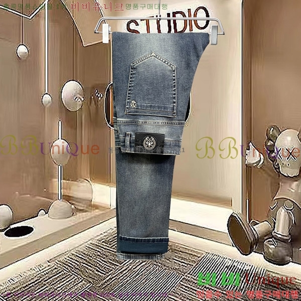  ũ û CH25547264