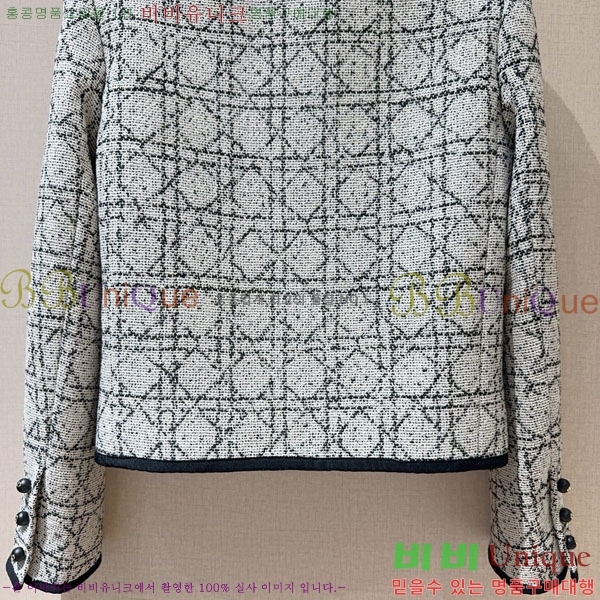    DOI1121066-7