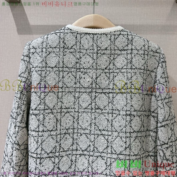    DOI1121066-9