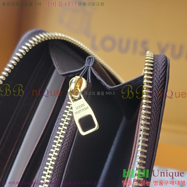 #̺   M26021-101