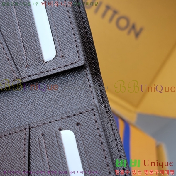 #̺   M26012-1