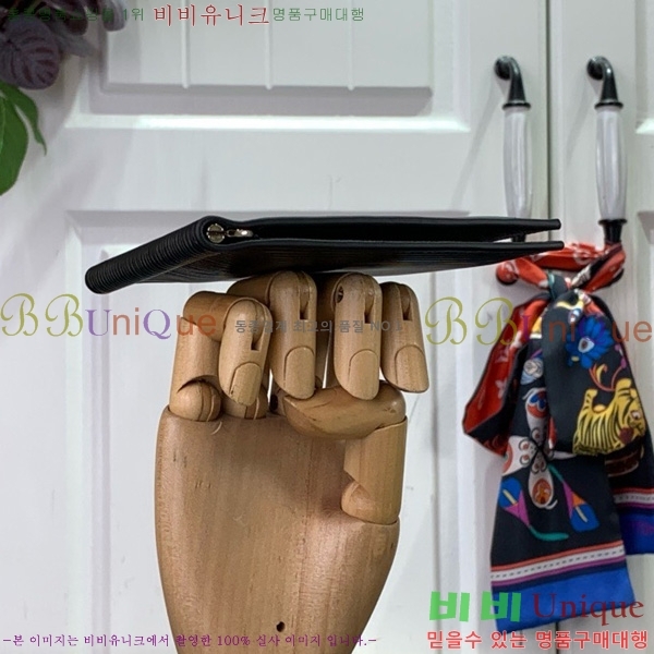 #̺ ӴŬ N61000-101