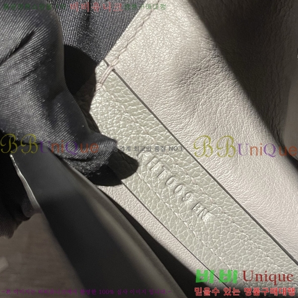 #޽ 2424 21 ̴ H242400-18