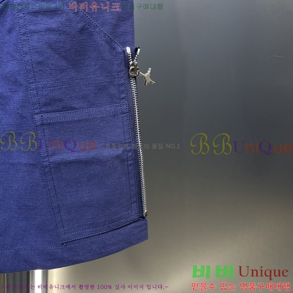   ݹ D255392-1