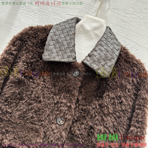  װŸ þ   BV1305372-6