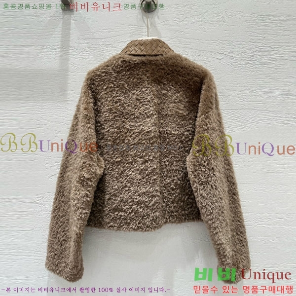  װŸ þ   BV1305372-7