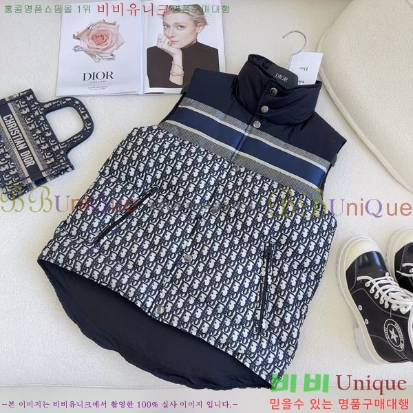   ٿ е  DO2128892-7