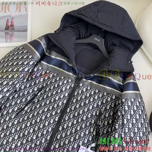    ٿ е DO2128892-11