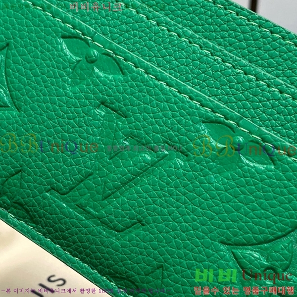 #̺  ī Ȧ M25988-101