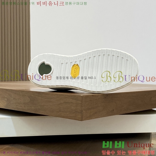  ** Ŀ MO286903-3