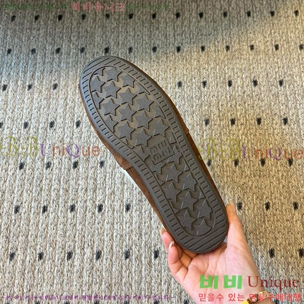  ̿** þ   30MU25102297-1