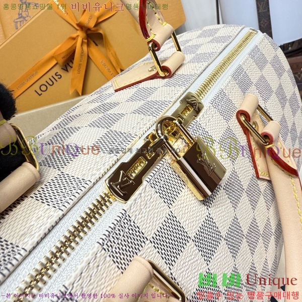 #���̺��� ���ǵ� �ݵѸ��� 30 ��Ʈ�� M40952-101