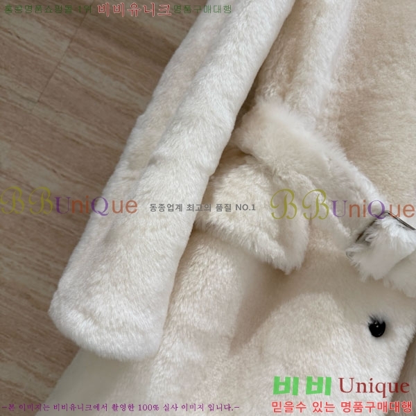 ���� ��**�� ��Ʈ MAX3245023-3