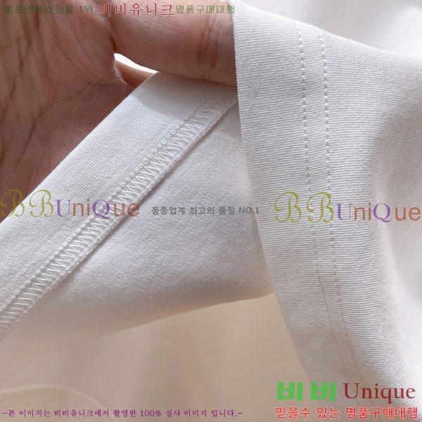���� ��**�� ���� Ƽ���� MO2716945-2