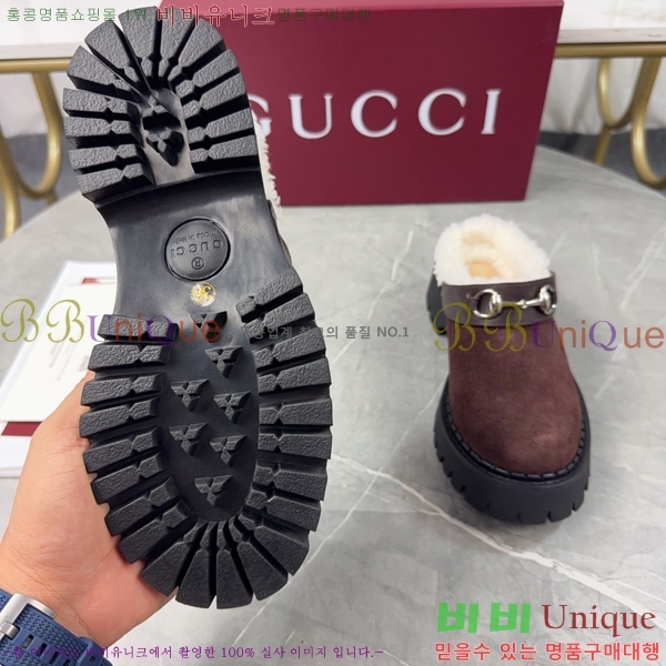 * þ    28G251157-2