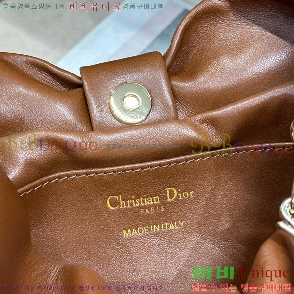 #��� ���� ü�ι� M0714-105